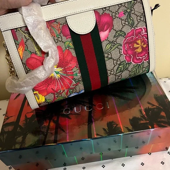 ‼️SOLD‼️ Authentic Gucci Flora Chain Shoulder Bag - Picture 9 of 14